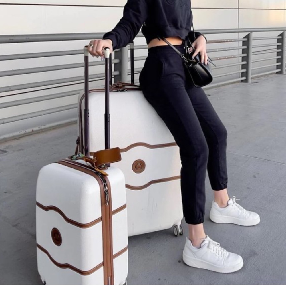 Delsey Paris Chatelet Air 19in Hardside Spinner Carry On Cream Angora White - Picture 11 of 11